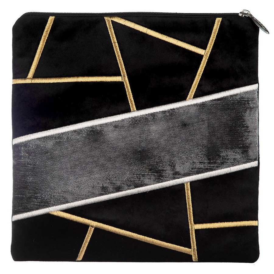 Tefillin bag in black velvet with gold embroidery, design KT 490