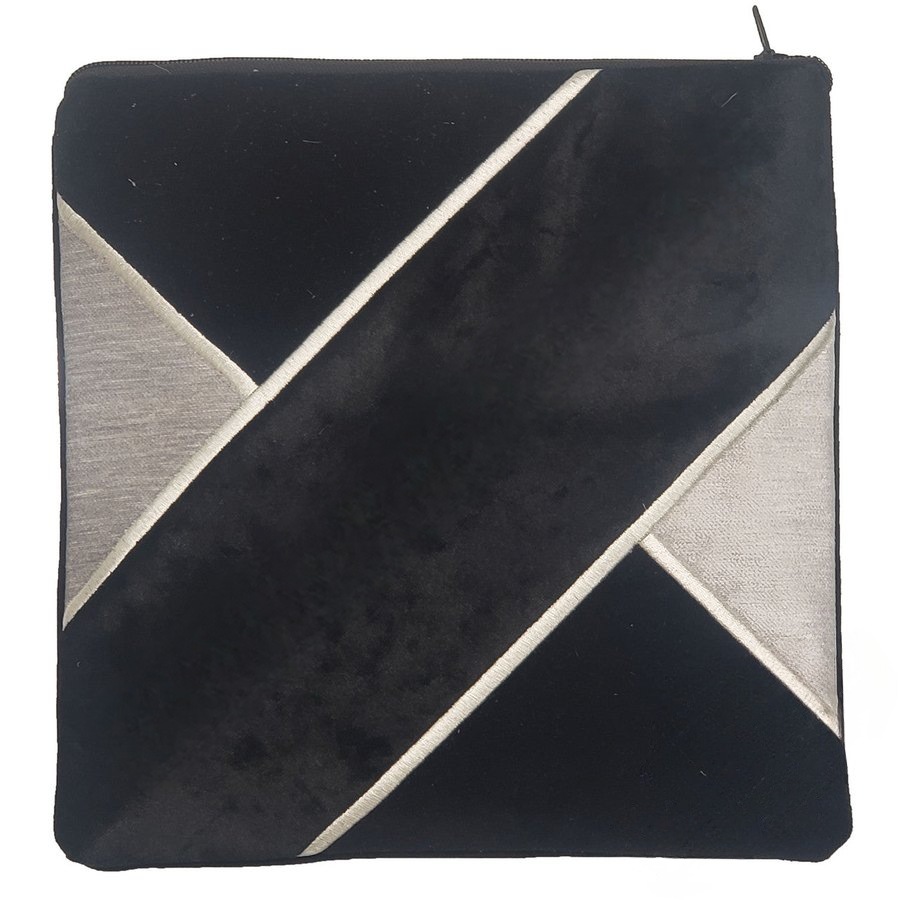 Tallit bag in black and grey velvet, design MC V1047