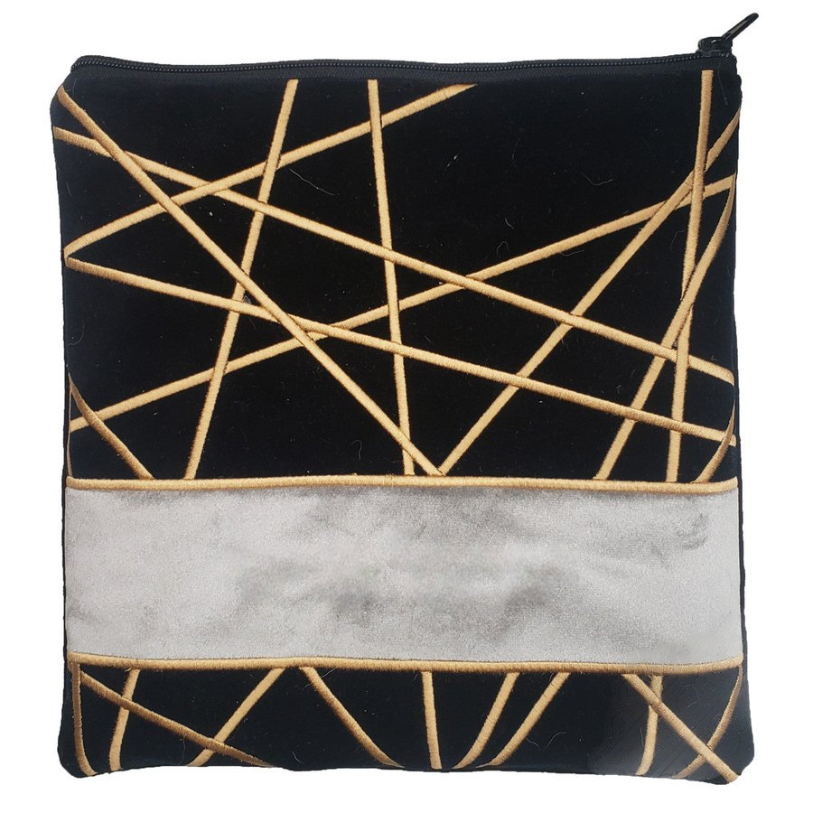 Tallit bag in black velvet and white crushed velvet with gold embroidery, design MC V1259