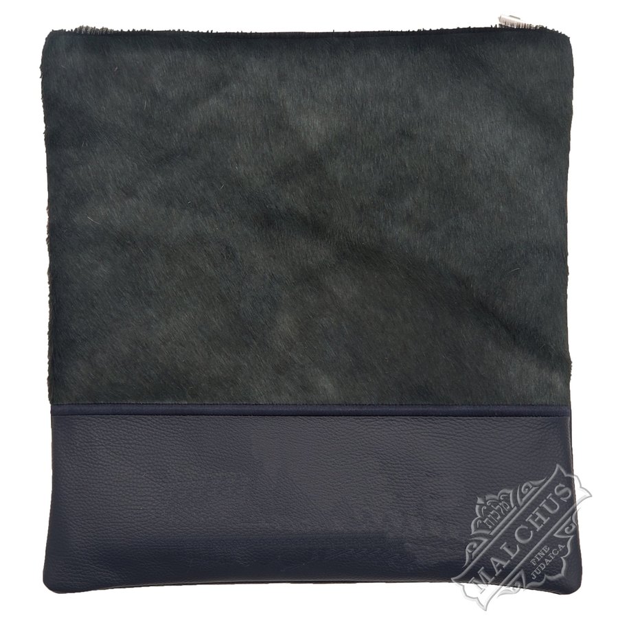 Tallit bag in navy leather and fur, design MC 1024