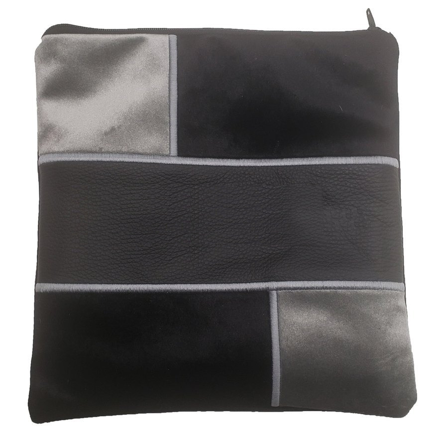 Tallit bag in black and grey, design MC 1028