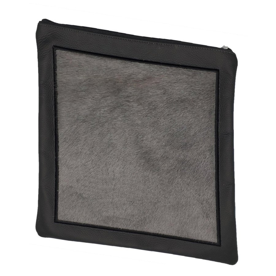 Tallit bag in black leather and grey fur, design MC 5015