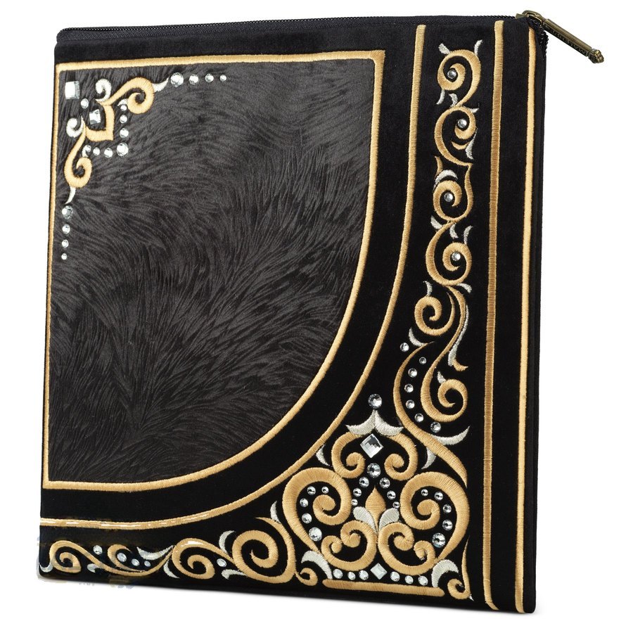 Tallit bag in black velvet with gold embroidery, design MC 837