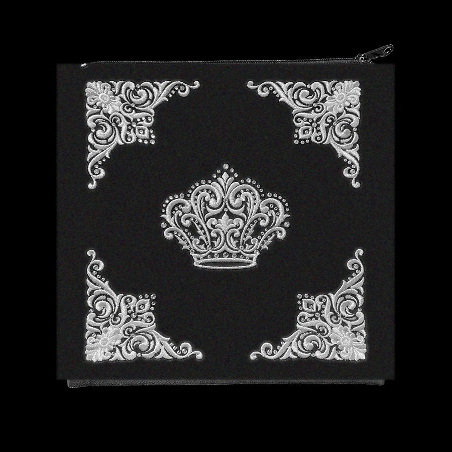 Tallis bag in black velvet, design MC 182