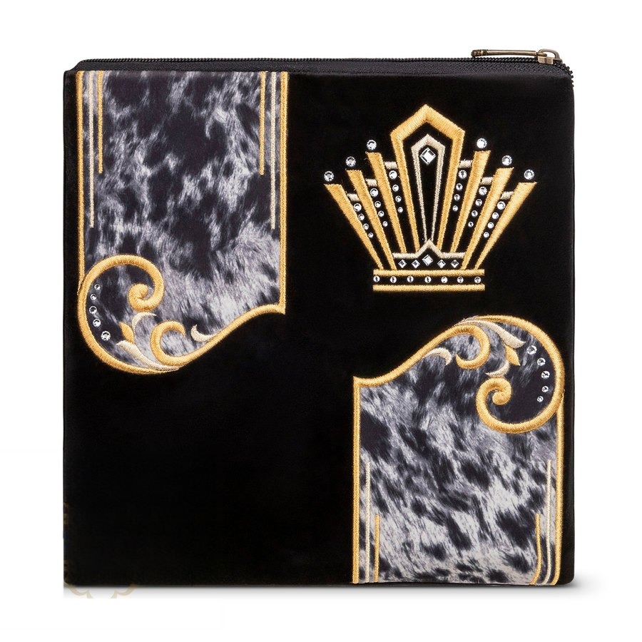 Tallit bag in black velvet with gold embroidery, design MC 995