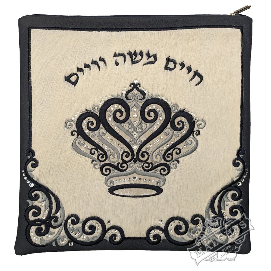 Tallit bag in navy leather and white fur, design MC 2058
